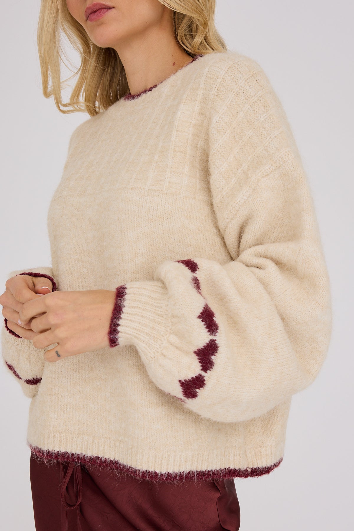 A-VIEW heart new knit pull over