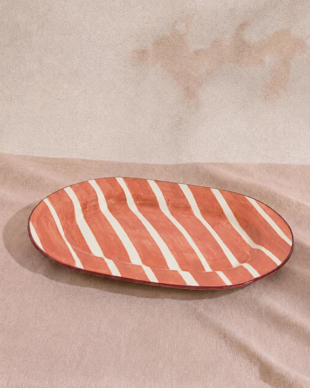 NINE Serving plate blush burgundy Jules