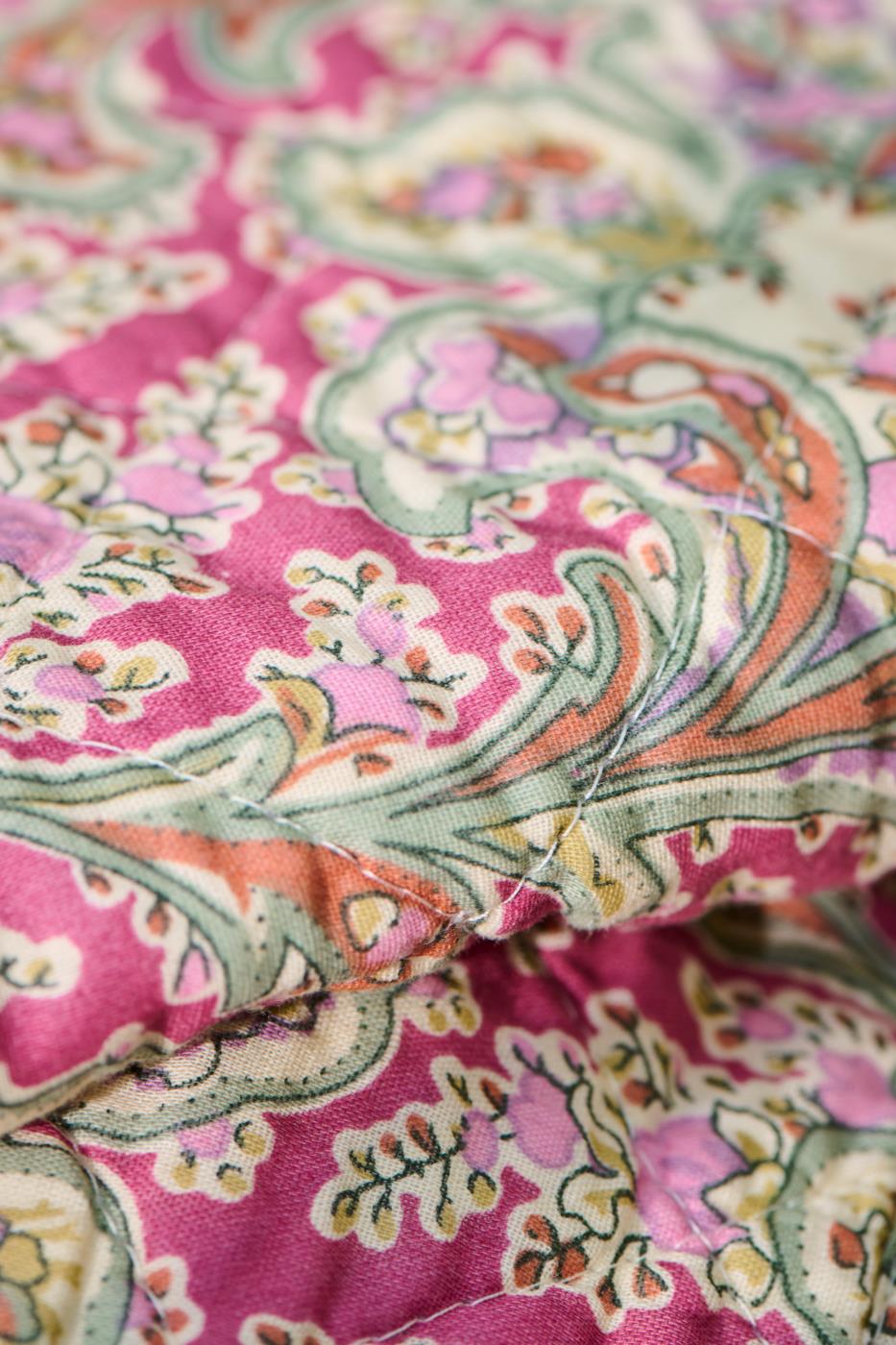 IB Laursen Quilt Raspberry