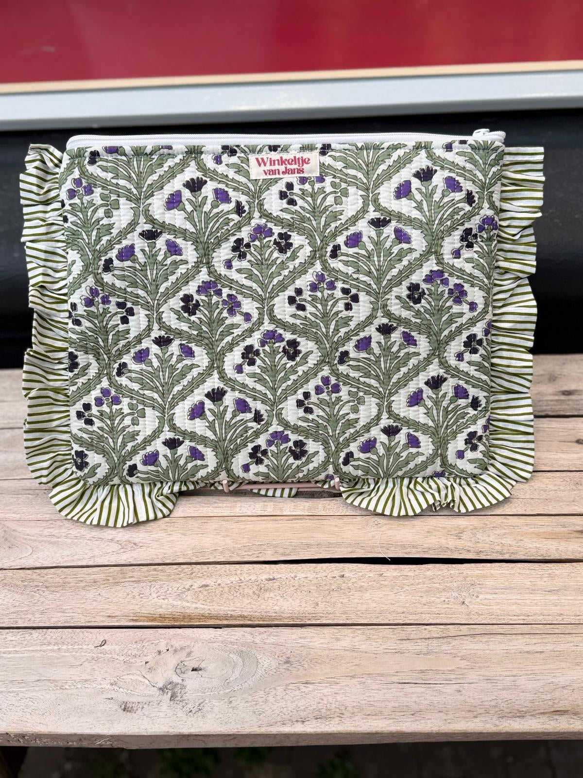 Laptophoes Groen met paarse bloemen