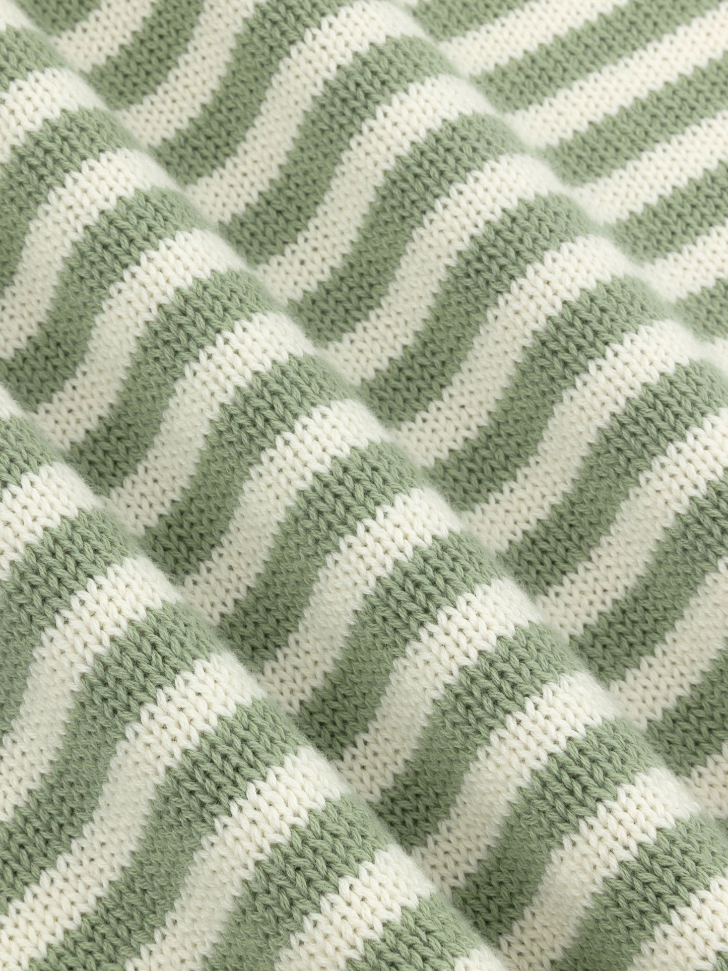 Ydence Knitted dress Bodien sage green ercu
