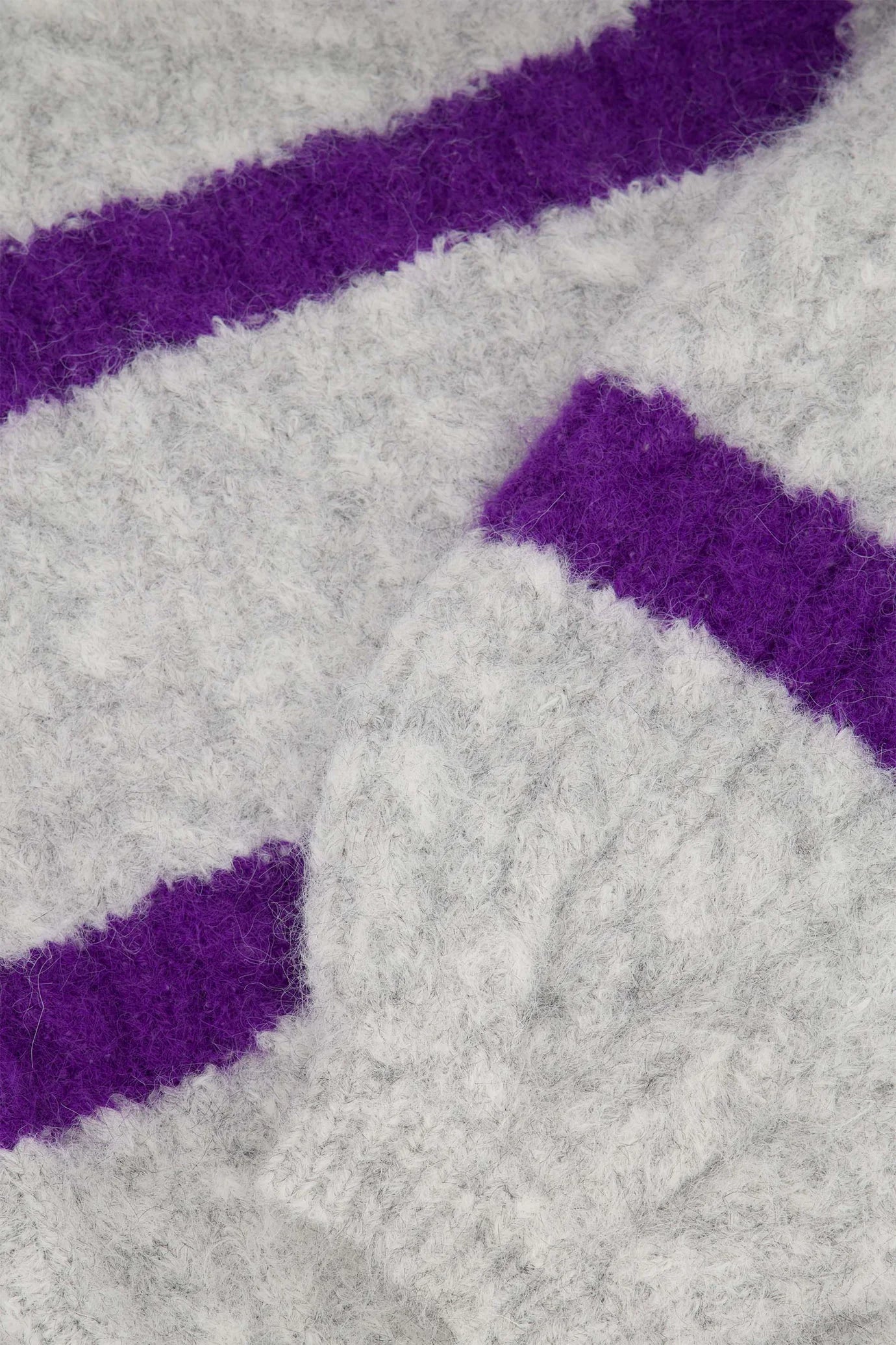 Zusss streep kabeltrui met ballonmouw mid grey mid purple