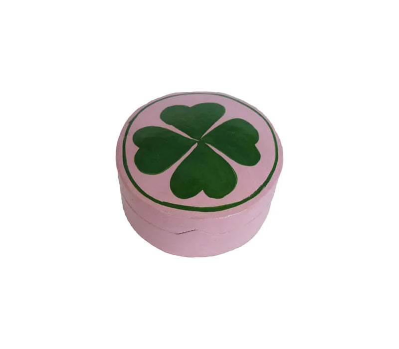 All the luck around the world - Medium doosje klaver