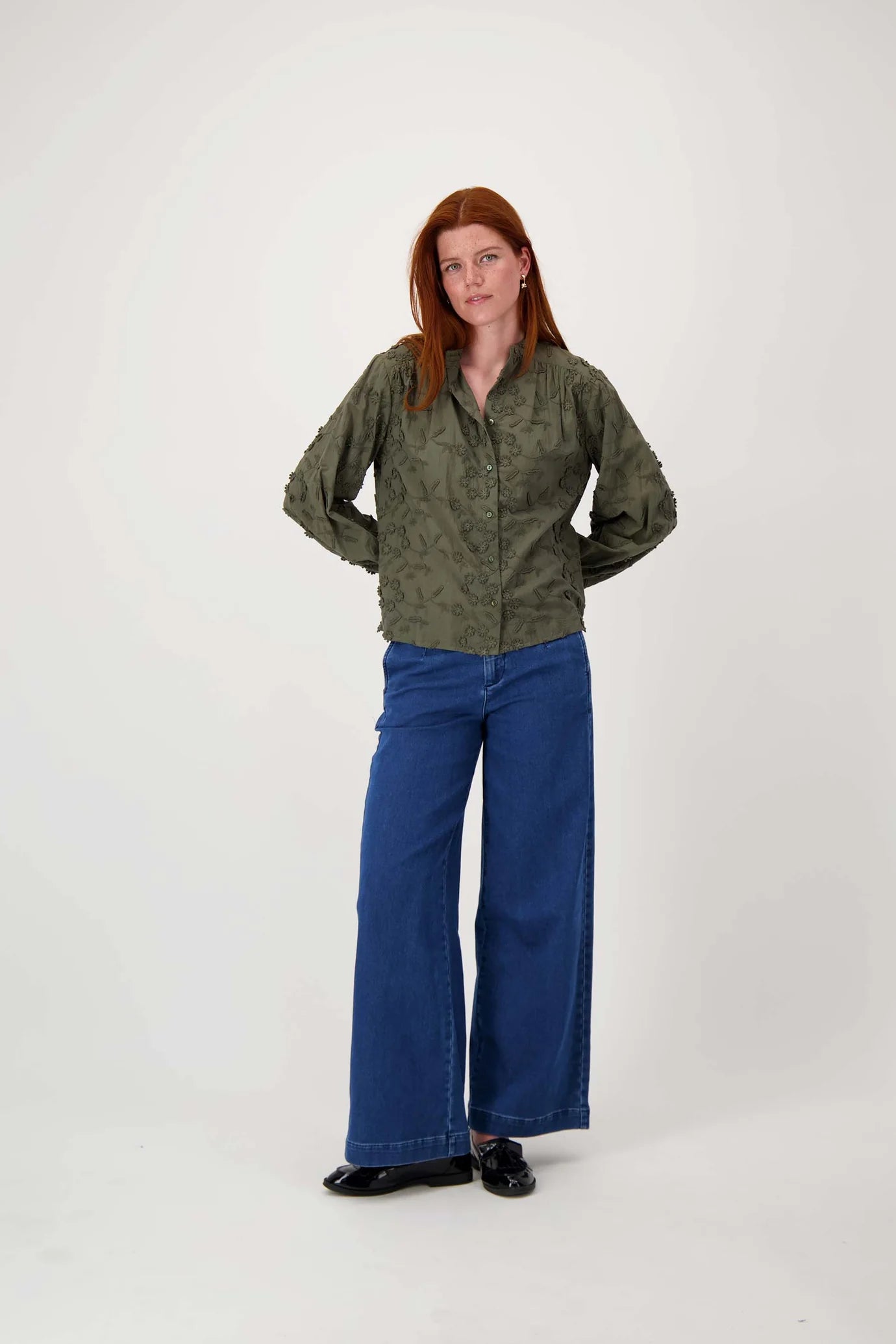 Zusss blouse met bloem structuur moss green