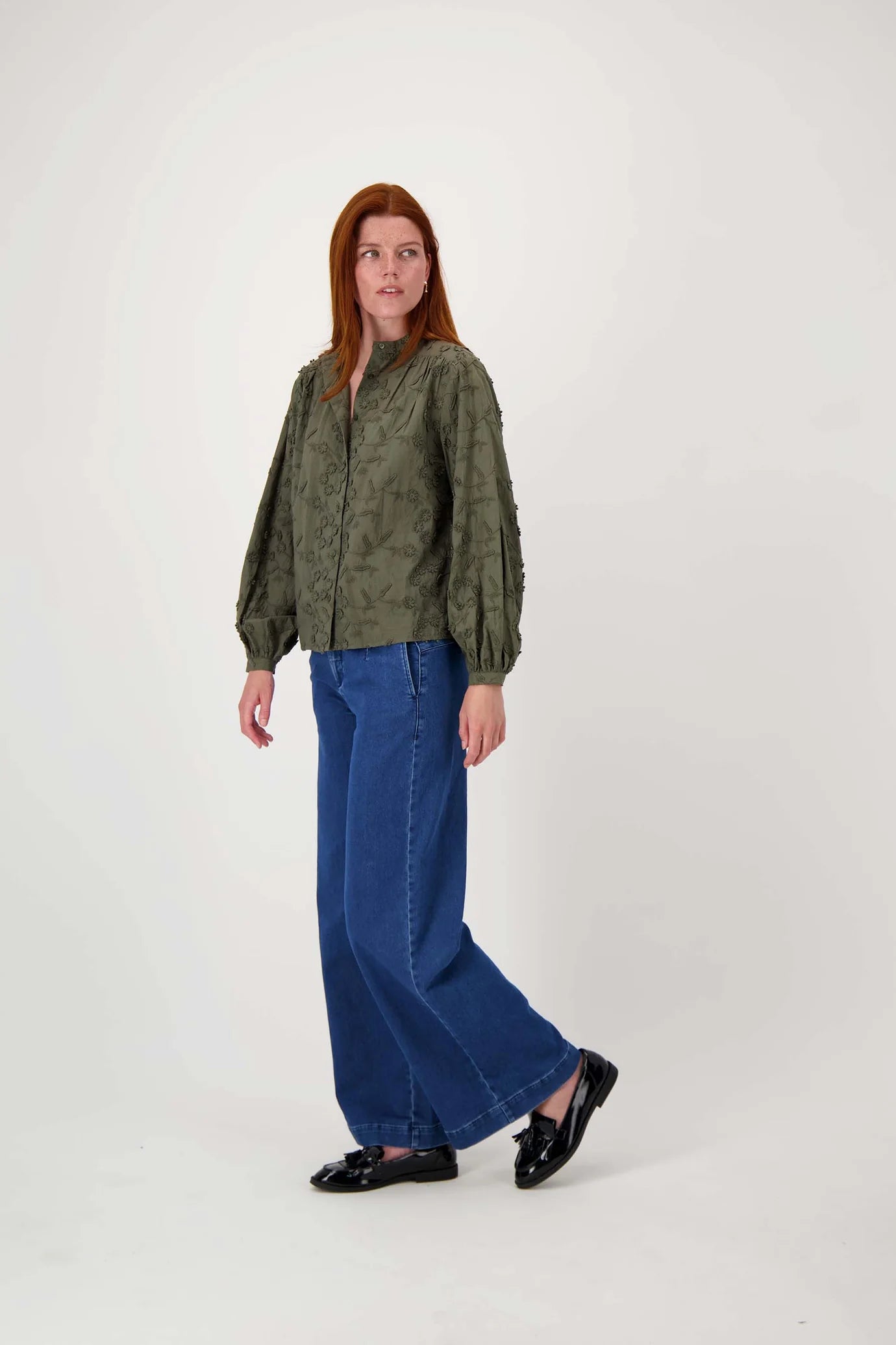 Zusss blouse met bloem structuur moss green