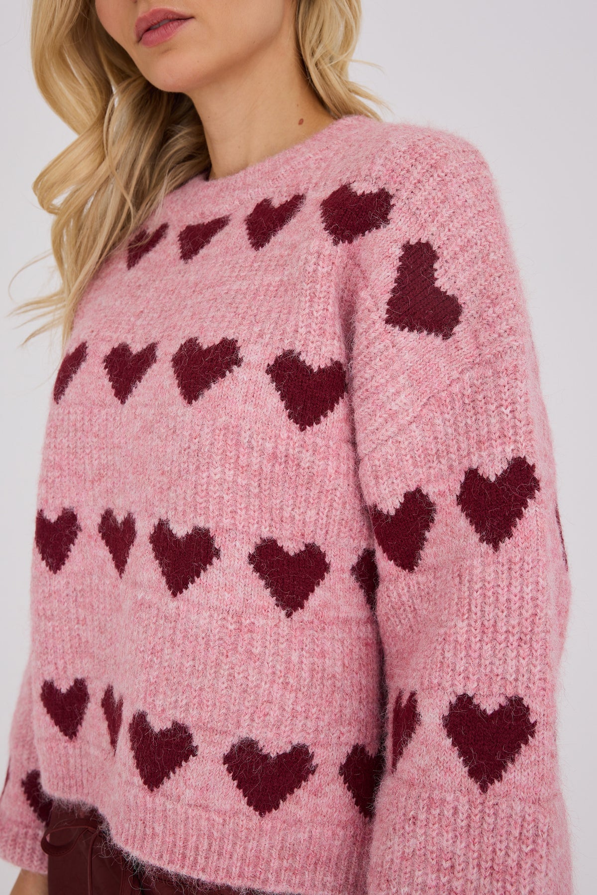 A-VIEW heart knit pullover