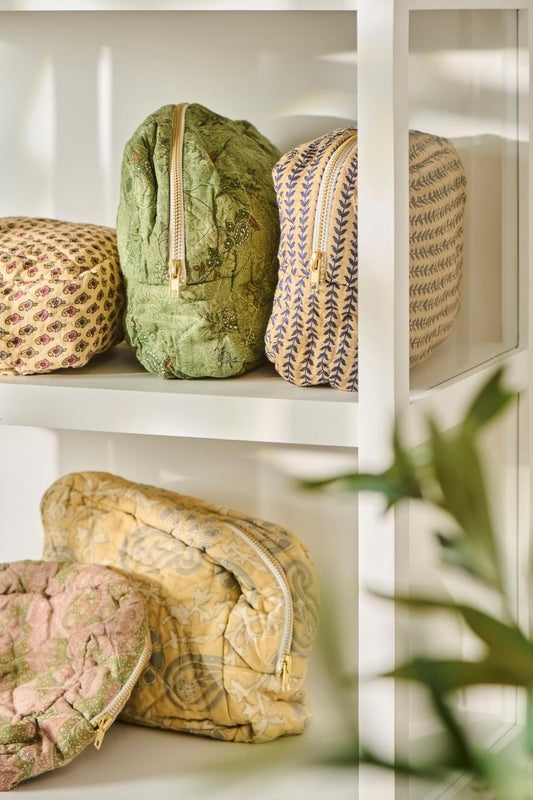 Ib Laursen Toilettas