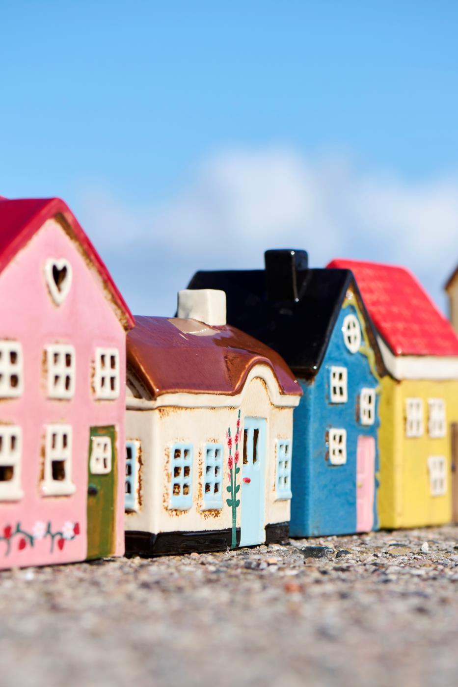 Ib Laursen Huisje blauw met roze deur