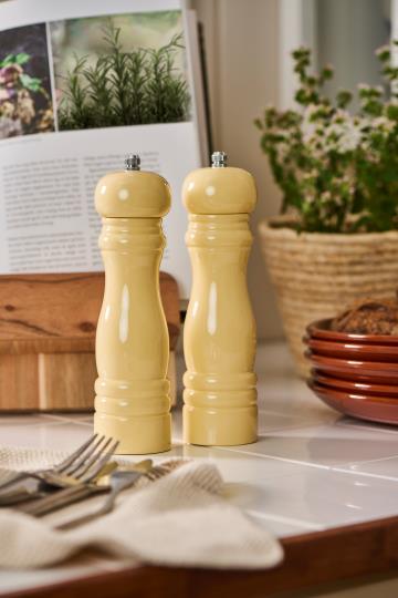 Peper en zout molen geel