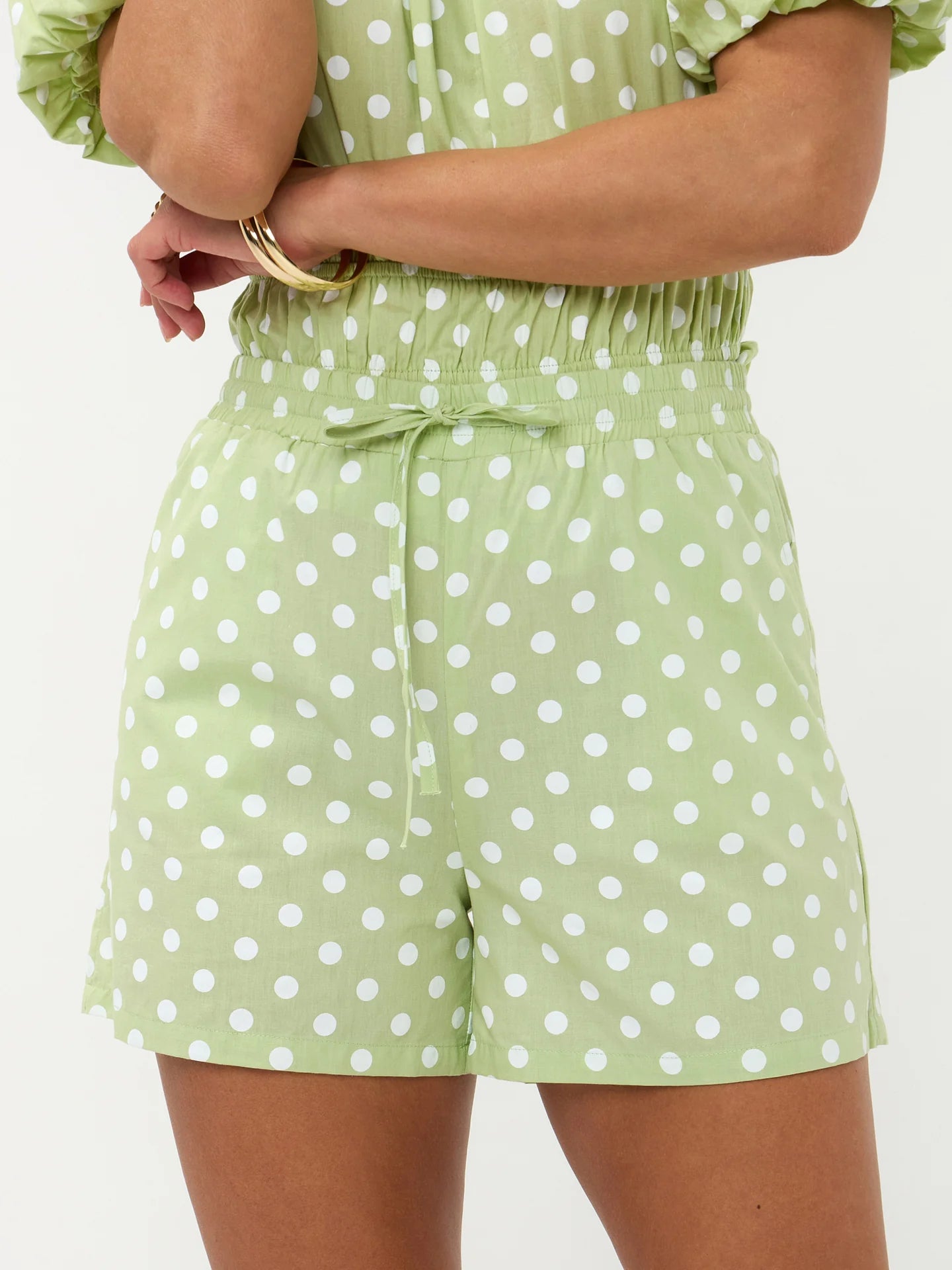 Ydence Short Dolores matcha green