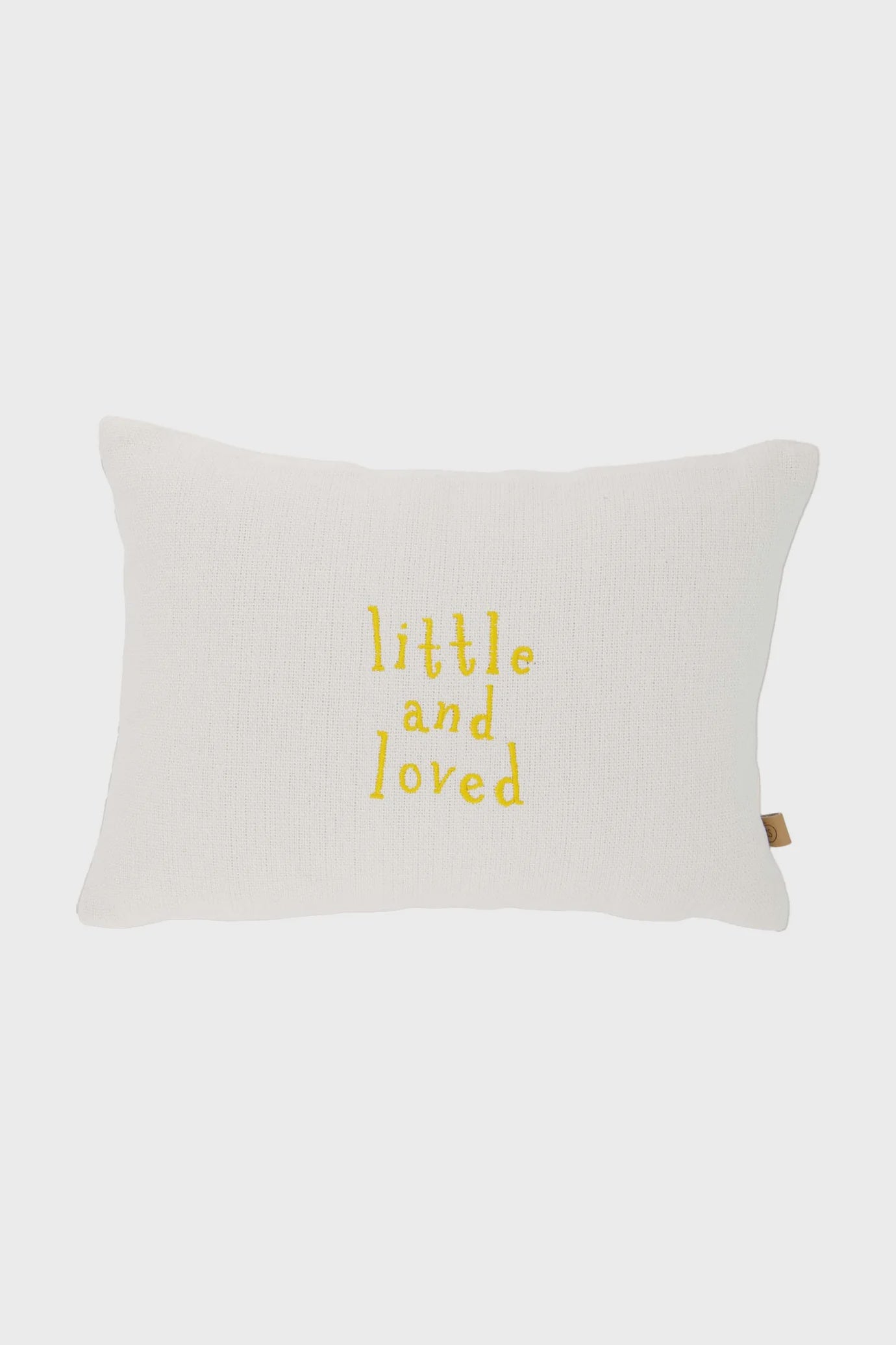 Zusss kussen little and loved