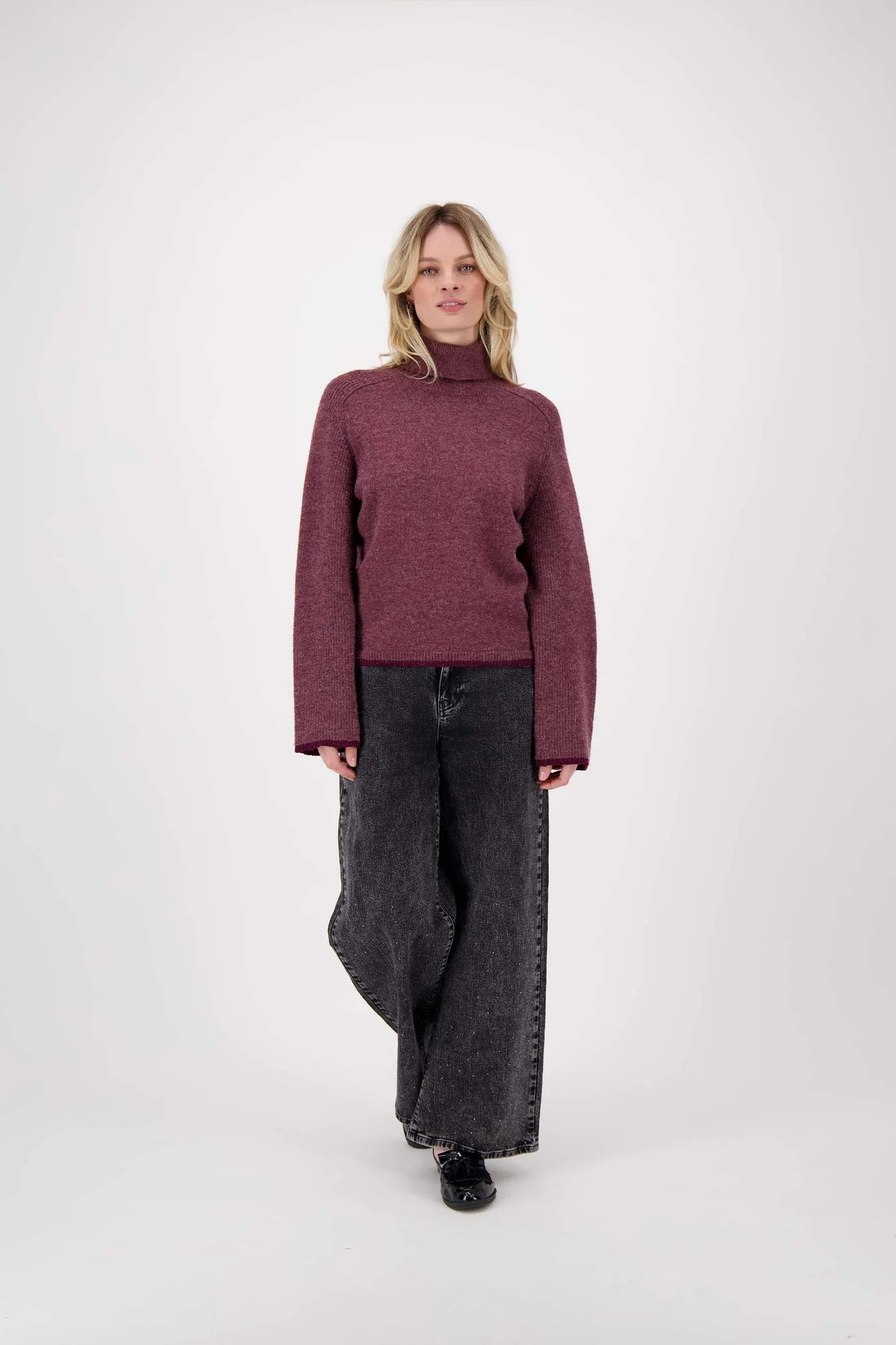 Zusss coltrui met gekleurde boord